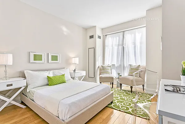 Rented by Engel & Völkers New York City | media 14