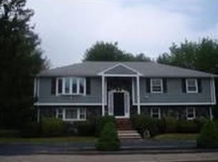 121 Rustic Dr, Weymouth, MA 02190