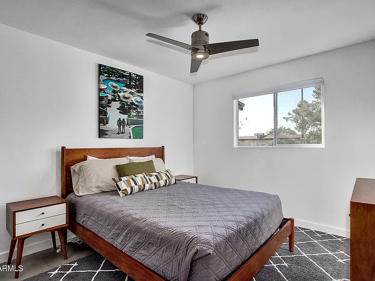 7034 E Wilshire Dr — Photo 12