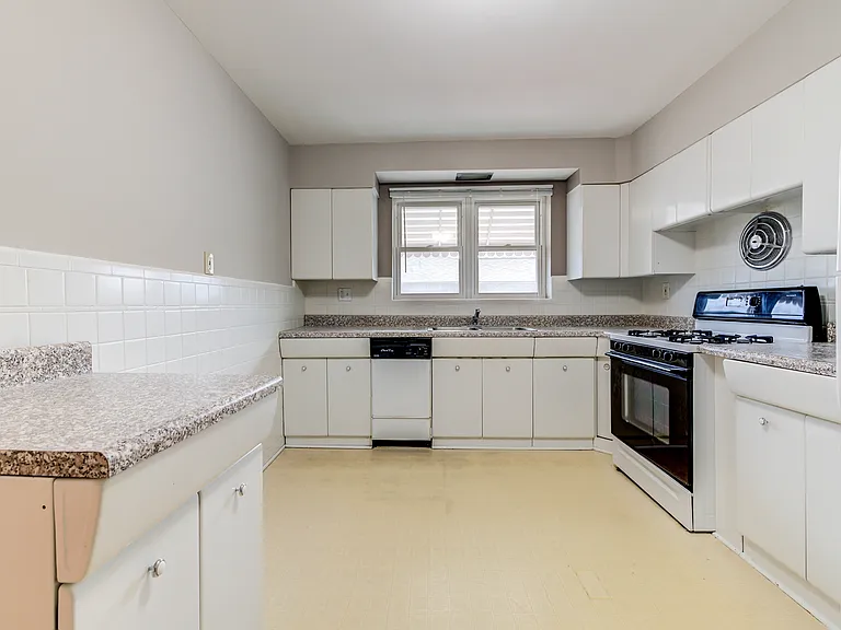 8710 Delmar Blvd #2F — Photo 14