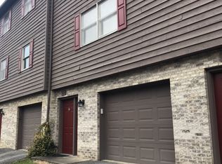 218 Stonegate Cir, Morgantown, WV 26505