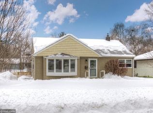 1846 Oxford St N, Roseville, MN 55113