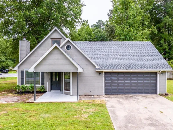 10221 Pleasant Oaks Dr, Mabelvale, AR 72103