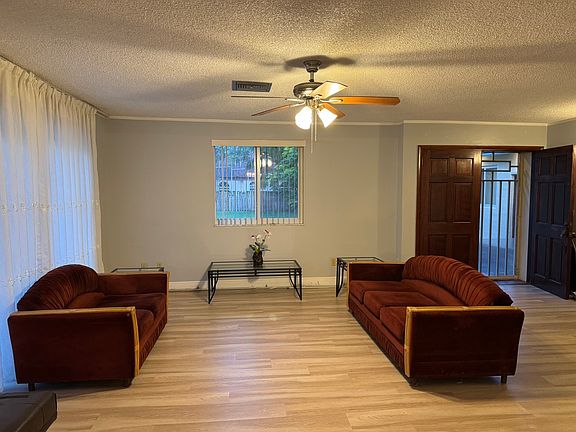 5th image of 9190 SW 70th Ave