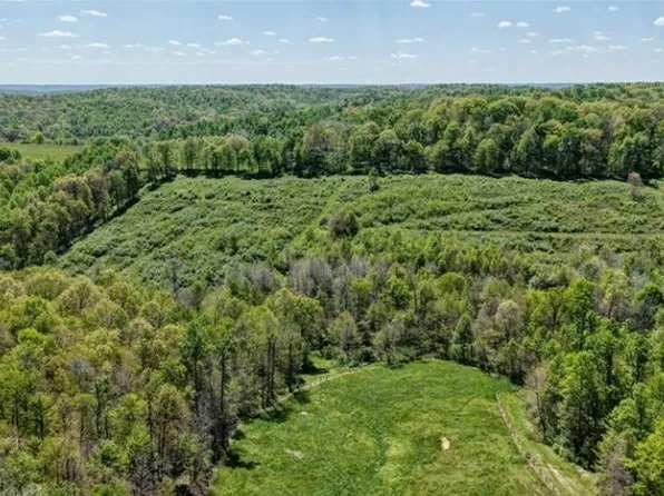 33 County Rd, Warsaw, OH 43844