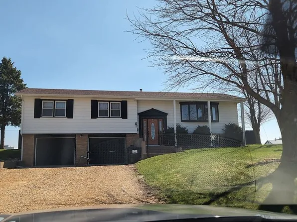 340 Emma Ct, Goose Lake, IA 52750