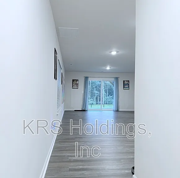 4136 Trevino Dr — Photo 2