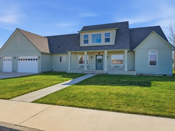 4211 Tamarack Rd, West Richland, WA 99353