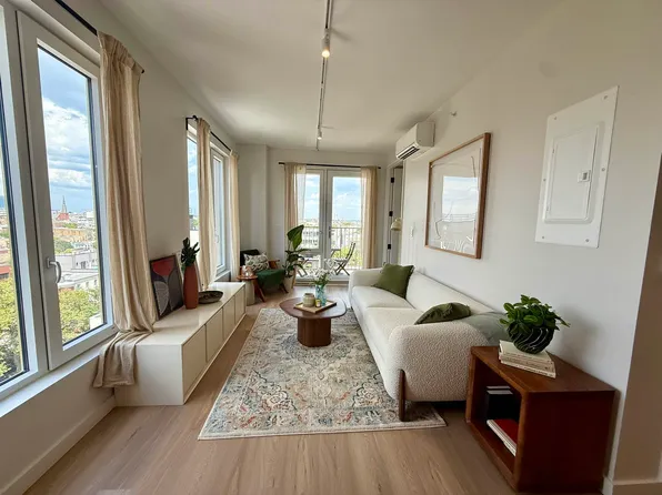 1037 President Street image 3 of 11