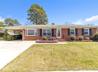 709 Glensford Dr, Fayetteville, NC 28314