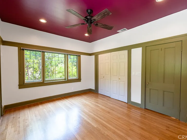 89 E Alegria Ave — Photo 16