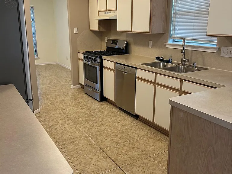3601 Colleen Meadows Cir — Photo 8