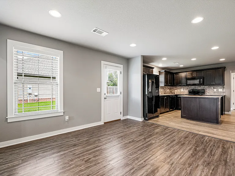 3712 SW Davinci Blvd — Photo 6