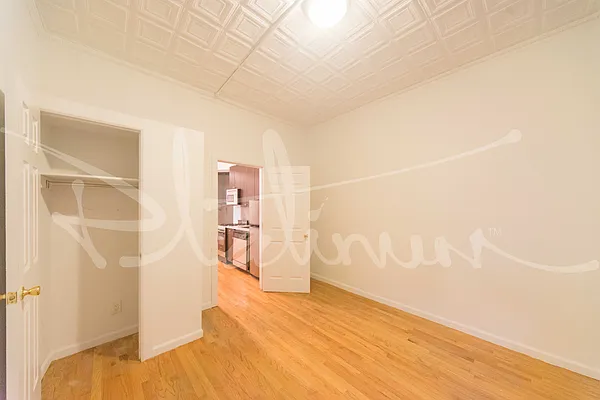 Rented by Platinum Properties | media 7