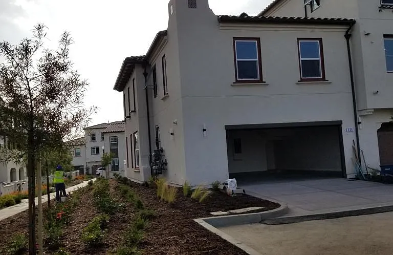 656 Martina St — Photo 19