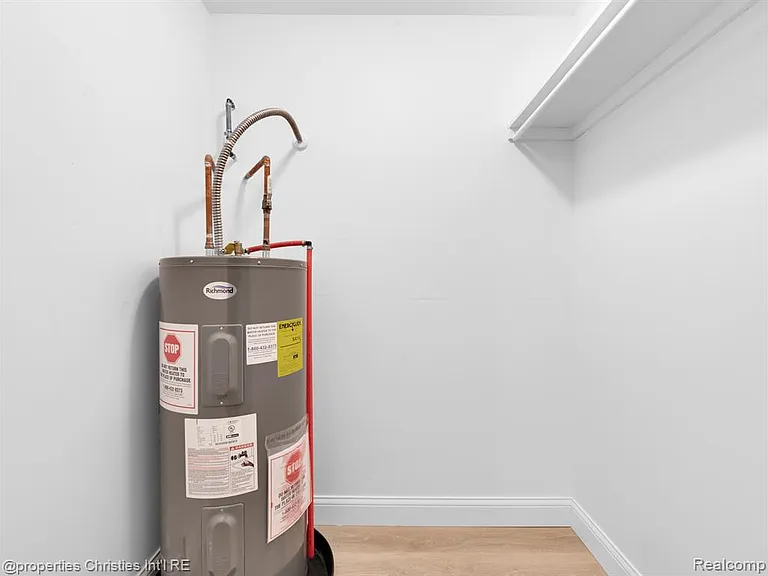 44 Highland St #2 — Photo 10