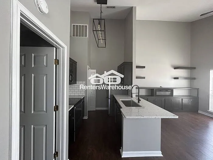 144 Waters Edge Ln — Photo 8