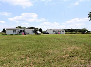 595 Swinney Rd, Mead, OK 73449