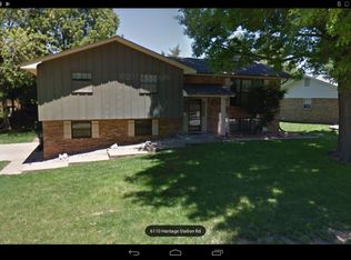 6105 Heritage Station Rd, Belleville, IL 62223