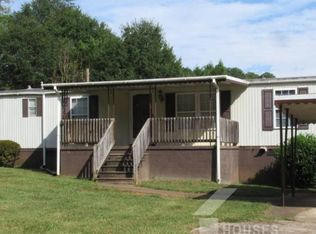 812 Country Club Rd, Pickens, SC 29671