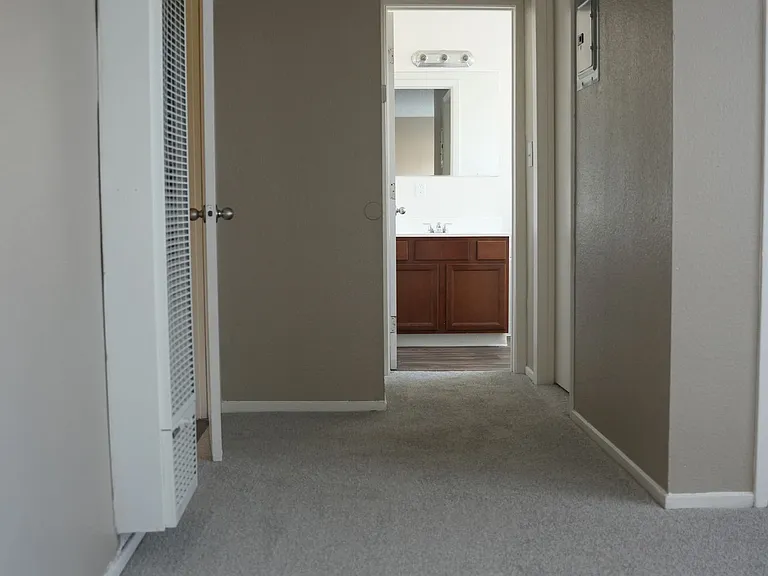 Rancho Terrace — Photo 16