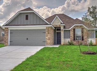 7906 Ace Ct, Navasota, TX 77868