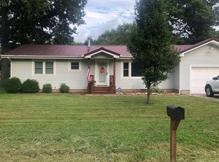 204 Pennsylvania St, Oswego, KS 67356