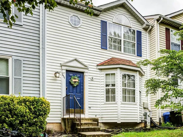 257 Green Fern Way, Baltimore, MD 21227