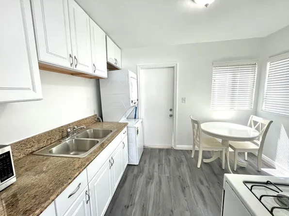 Small, 11634 Cedar Ave #A, Hawthorne, CA 90250