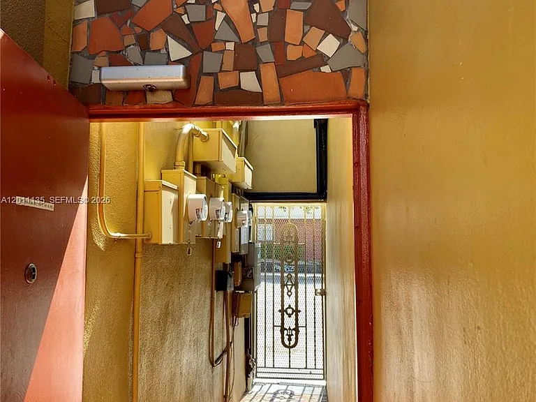 173 NW 36th St #2 — Photo 26
