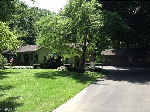1st image of 366 Drummond Ave