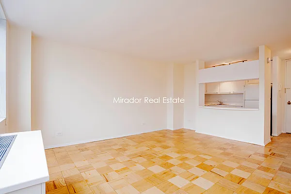 Rented by Mirador Real Estate | media 18