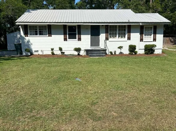 118 Shamrock Ave, Jesup, GA 31545