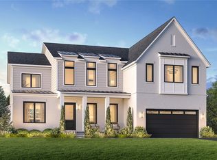 43 Sequoia Cir, Manhasset, NY 11030