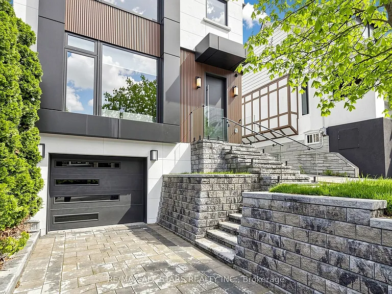 127 Banff Rd — Photo 2
