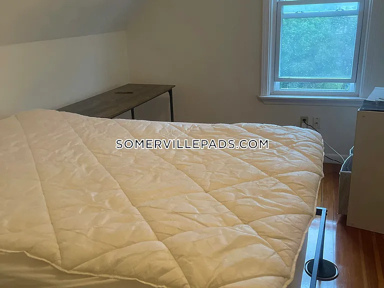 186 Powder House Blvd #4 — Photo 4