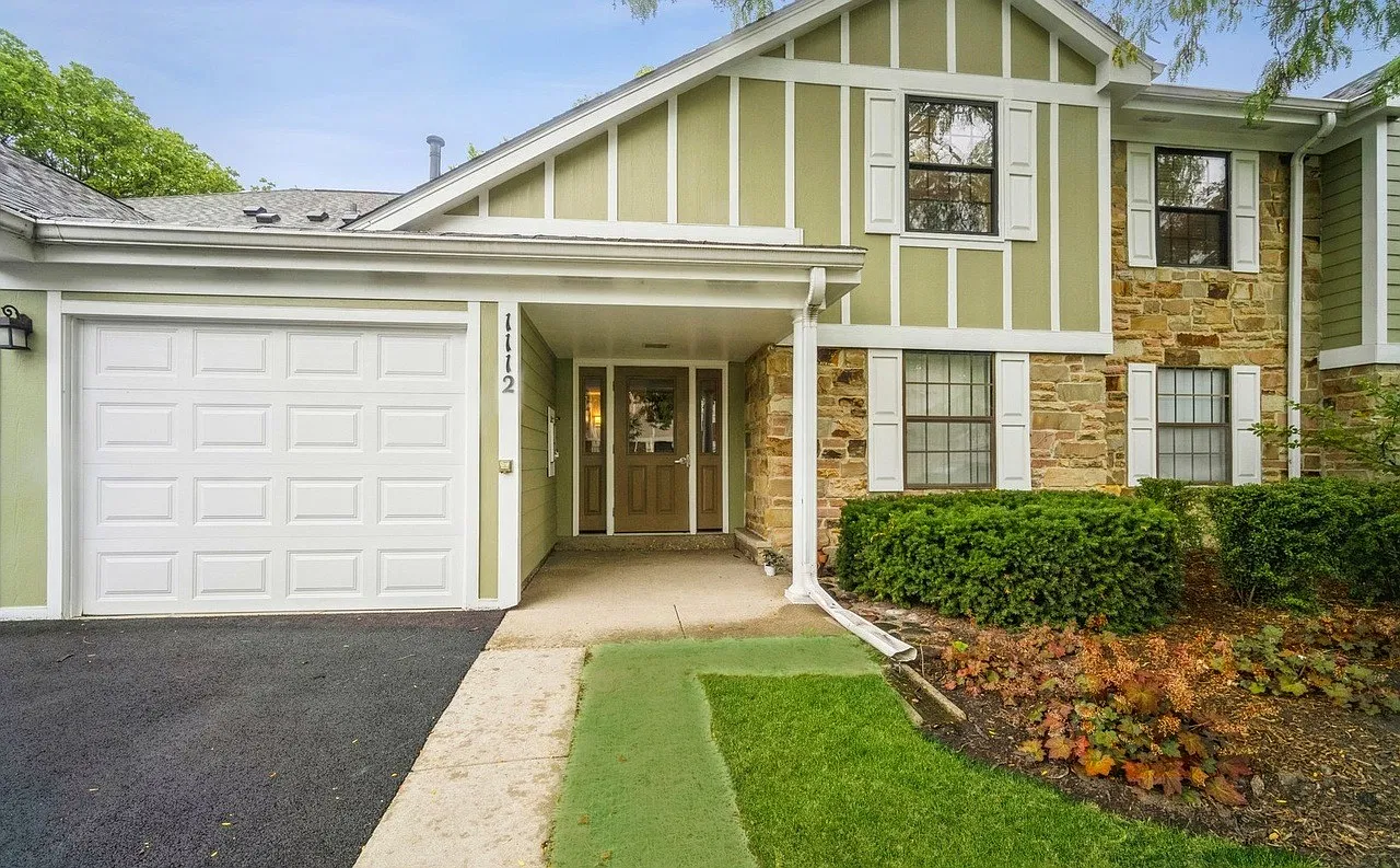 3 bed, 1600 sqft, $2,600 — Photo 1