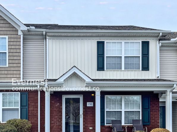 1785 Red Jacket Dr