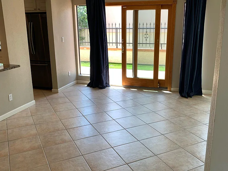 7888 N Pinesview Dr — Photo 6
