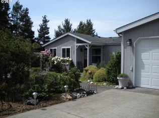 821 Wecoma Loop, Florence, OR 97439