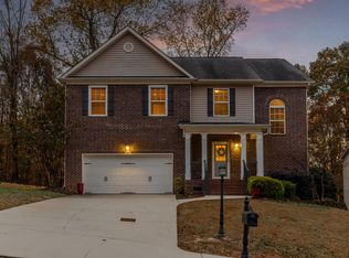 7160 Neville Dr, Ooltewah, TN 37363