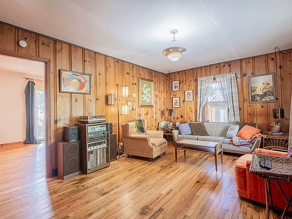 4th image of 5807 Clover St