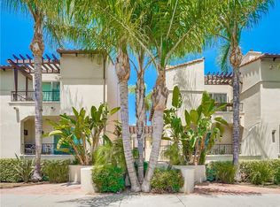 5753 N White Oak Ave #22, Encino, CA 91316