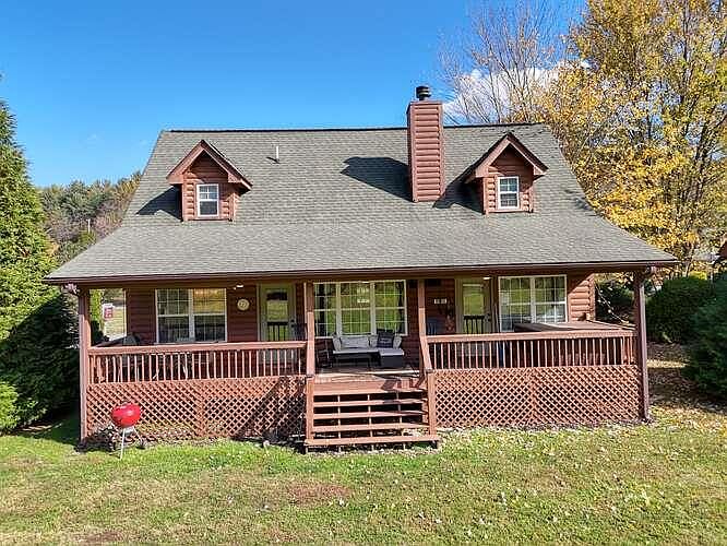 1st image of 3558 River Front Ln