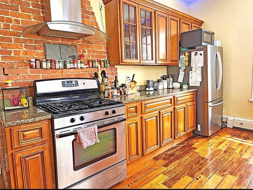 1st image of 123 Vinton St APT 1