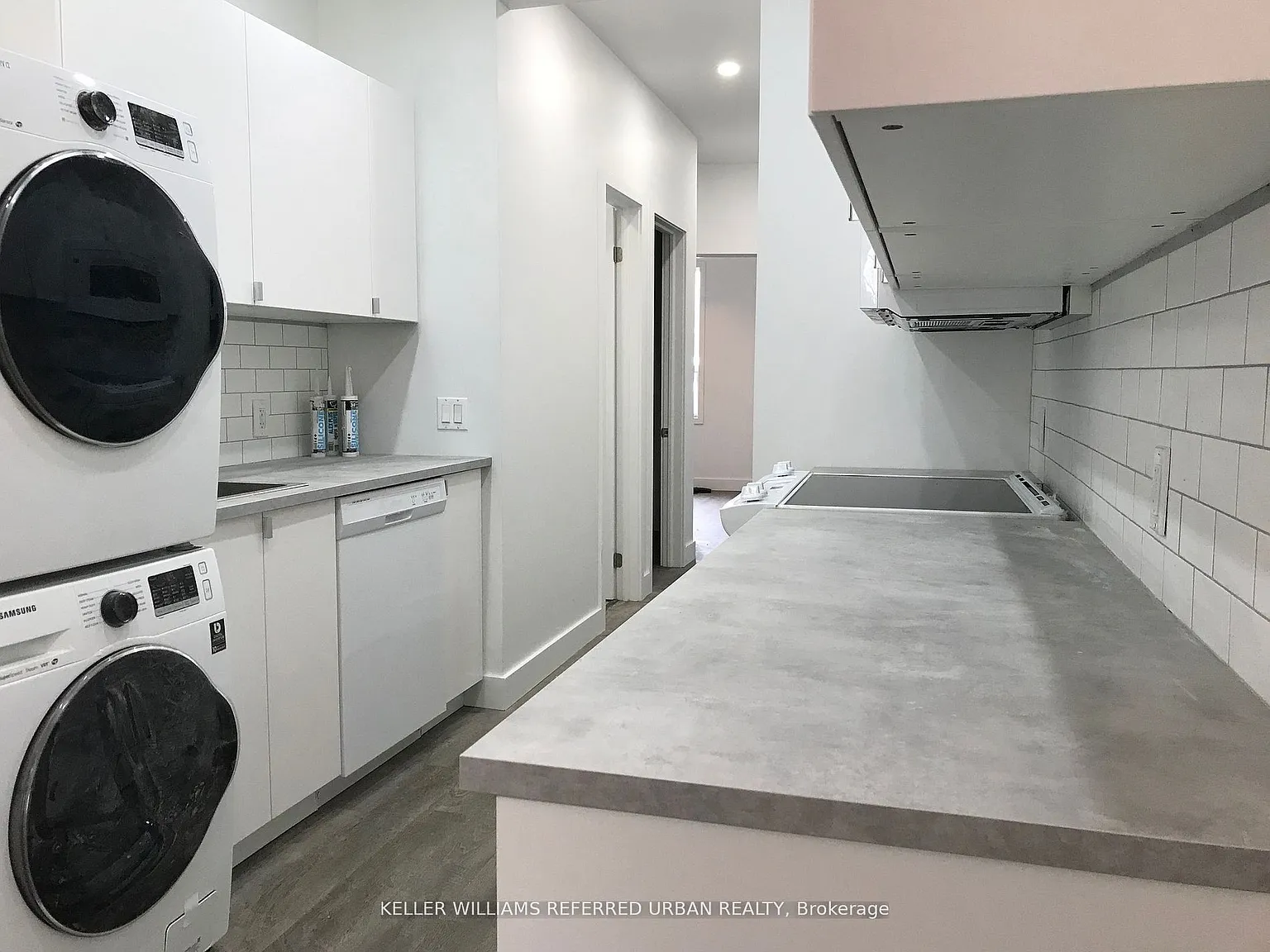 1 bed, $1,000 — Photo 4