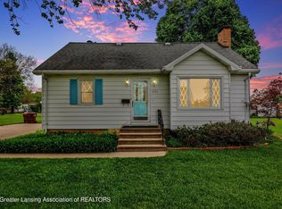 291 Crescent Dr, Portland, MI 48875