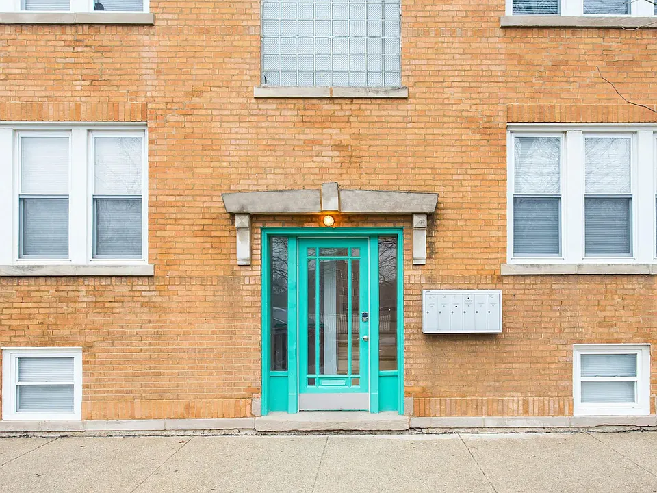4136 W Palmer Ave #2L