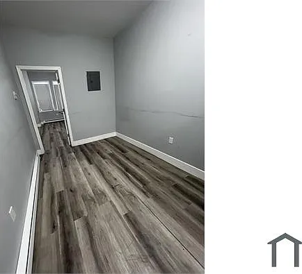 139 School St — Photo 3