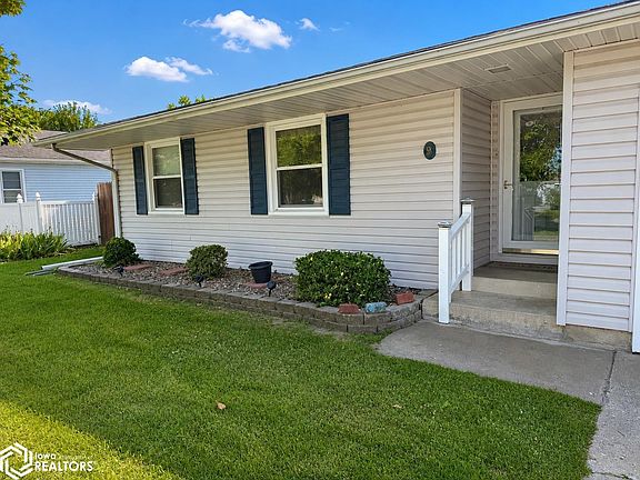 2nd image of 9 Sunset Ln